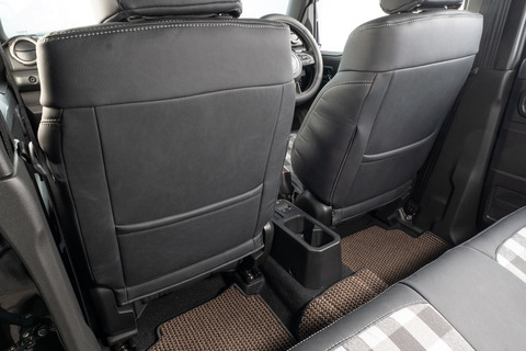 シートカバー 80’s ダブグレーxヴィーガンブラック ジムニーノマド装着