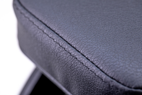 しっかりとした縫製でインテリアのグレードを上げます