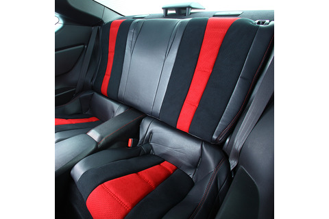 グレイス　シートカバー　車種限定 86 & BRZ /PREMIUM ボルドー×ブラック　２列目