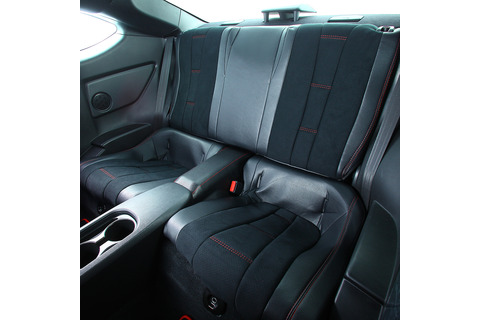 グレイス　シートカバー　車種限定 86 & BRZ /PREMIUM ブラック×ブラック　２列目