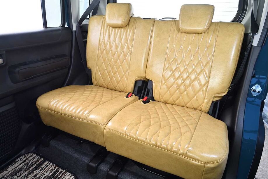 S700ハイゼットカーゴ　シートカバー  アンティークデザインD クリームイエロー　後部座席