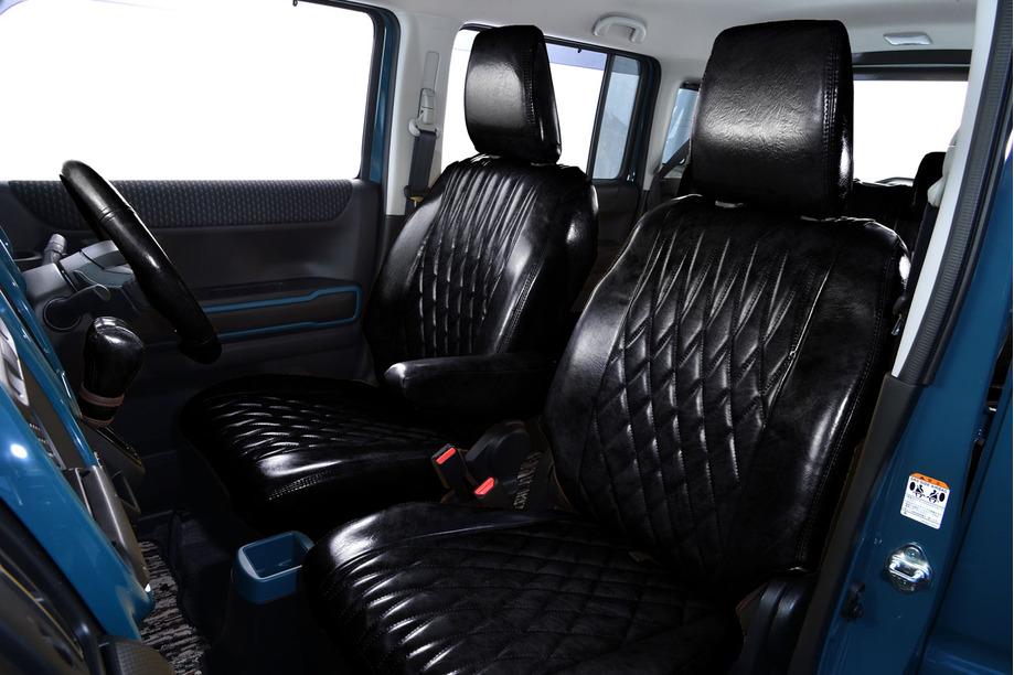 S700ハイゼットカーゴ　シートカバー  アンティークデザインD ブラック