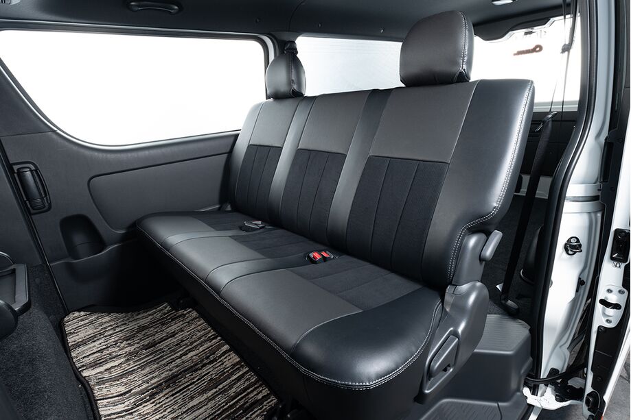 プライムシートカバー  200系ハイエース S-GL フロント3Dバケットタイプ 　後部座席まで美しくデザインされたシートカバー